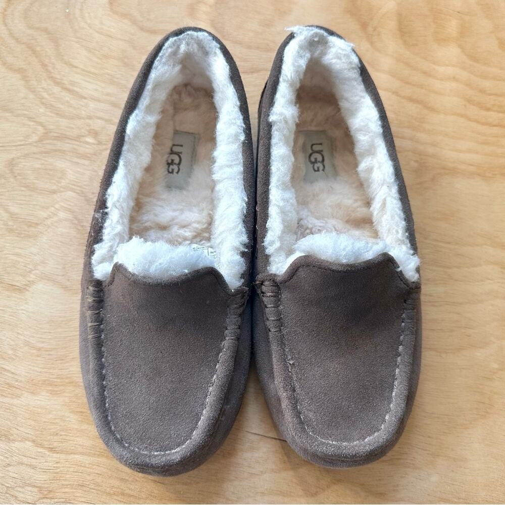 UGG Ansley Women’s Size 6 Chestnut Brown Suede Wool Lined Moccasin Slippers